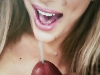 Nia Jax Cum Tribute