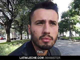 Latijn LatinLeche - Sexy Brazilian Guy Sucks and Fucked for Money