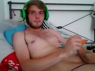 21 year old guy jerking