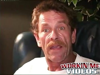 Experienced rod choker spanks his hairy cock and sprays cum