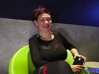 Trójkąt Caro redheads sexy massage and sodomy fan