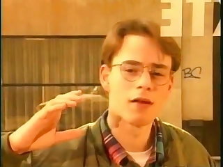 Barbershop secret handjob