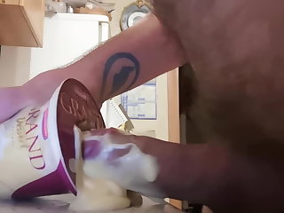 Spalancata Yogurt Cum