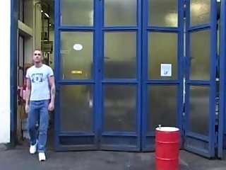 Oil change (2) Smoking pistons