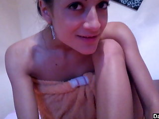Foot Fetish Slutty Babe Does Her Nails Naked