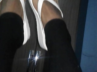 외 My sexy feet in flip flop platform