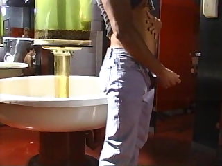 Hot cops (4) Bustin' loose