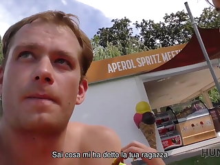 Odebrać Hunt4k. Anal sex for money is exactly what young coquette