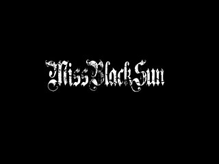 イタリア MISSBLACKSUN BLOWJOBS STRAPON HUMILIATION