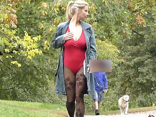 Meia-calça Public masturbate Katerina Hartlova City Park in pantyhose