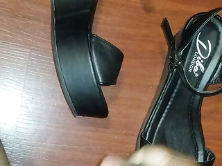 Fuck and Cum in my Aunts wedge sandals