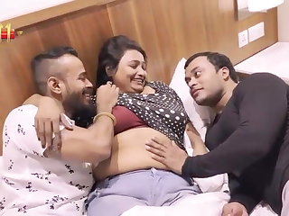 Kissing Indian bbw Mousi Has Threesome Sex With Toyboy