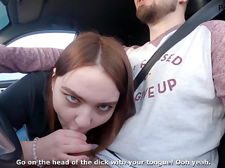 Женская Ебаный Sweet blowjob while driving a lot of cum on tits!