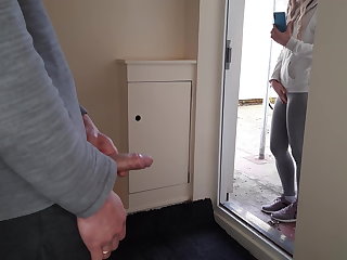 Vyzdvihnúť I pull out my cock in front of fit neighbor's sister.